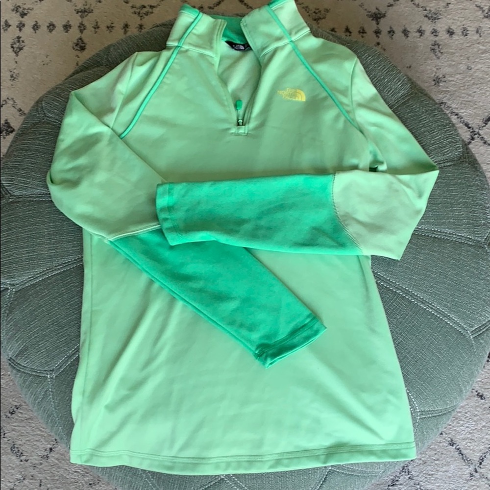 Spring green north face pullover size small